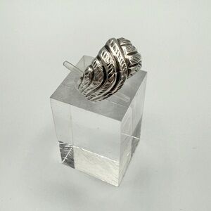 Silver Textured Ring Size 7.5